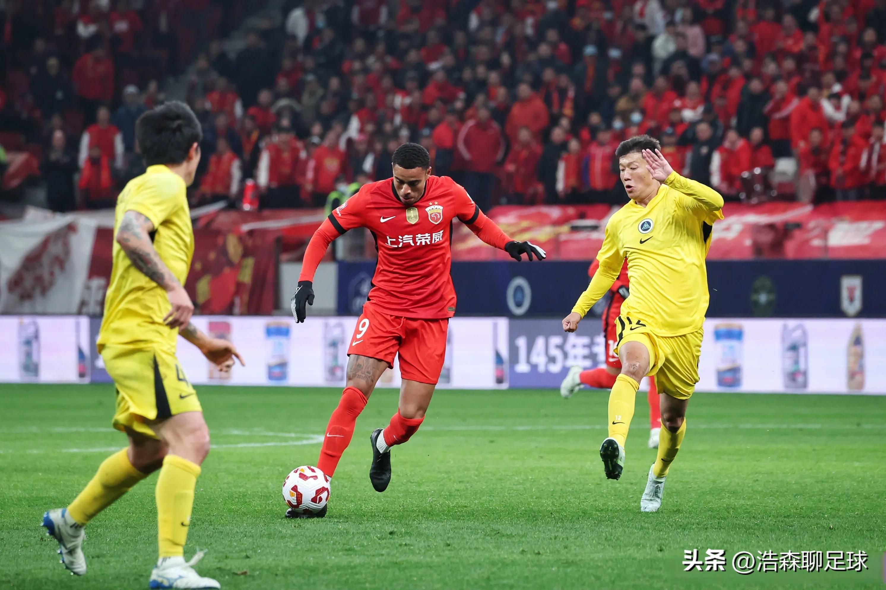 包含中超赛前走向成谜，广州队内部沟通，引发热议，赛季目标并未改变的词条