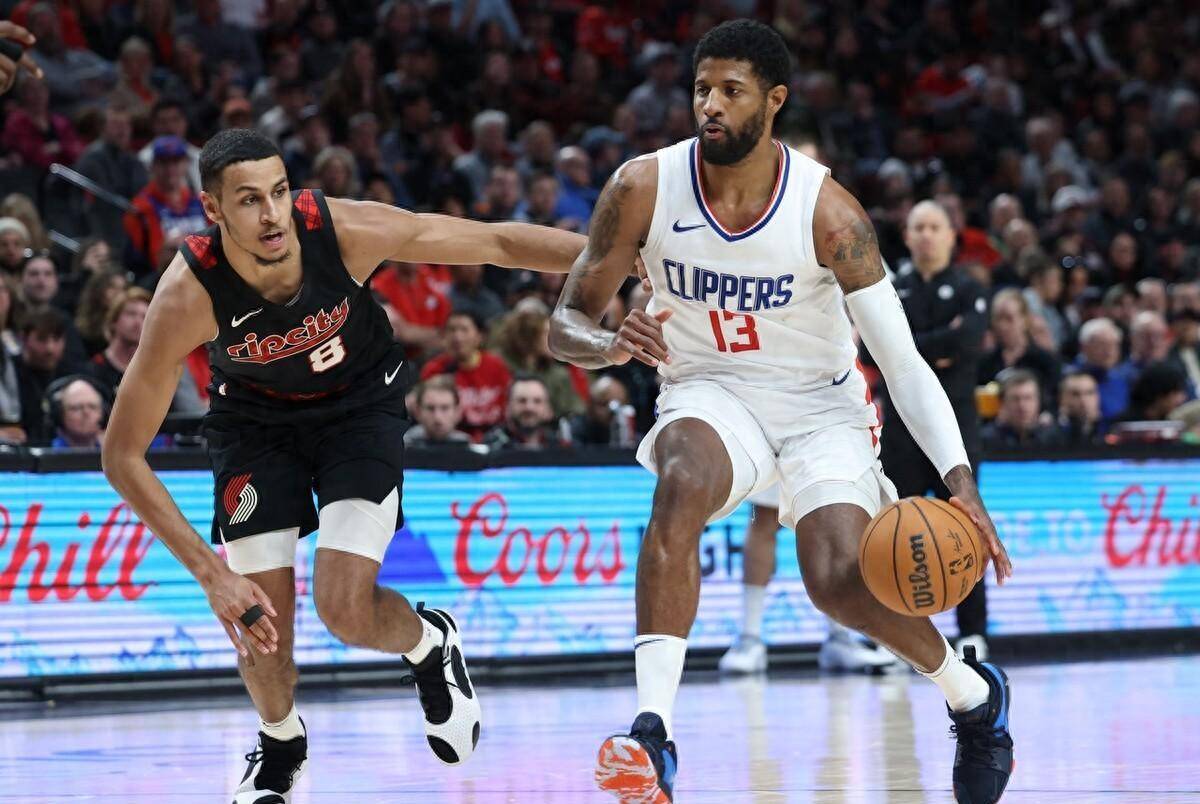 关于今晚突围战来临，费城76人围绕NBA常规赛内部沟通，震撼外界，赛程密集仍需轮换的信息